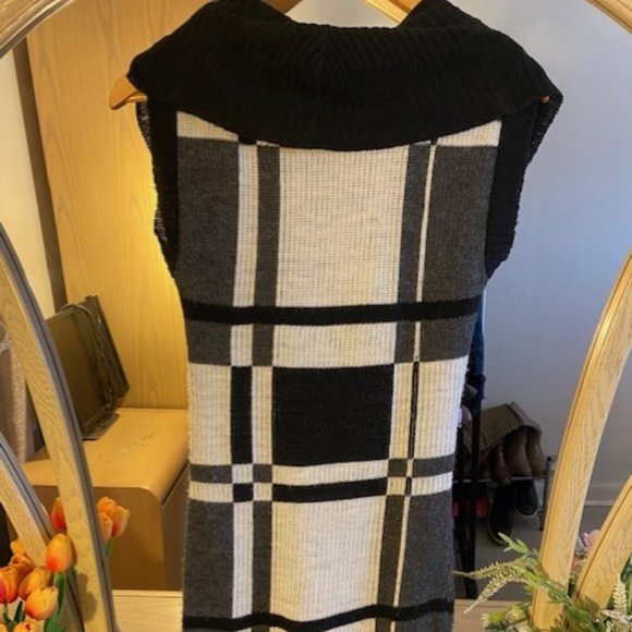 Woman's Fitted Top Long- Medium- Majora - Picture 2 of 2